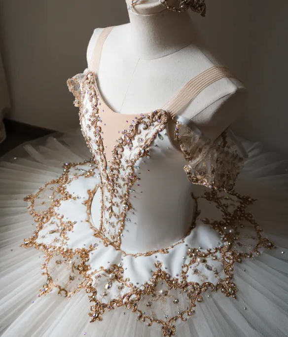 Sewing Workshop - "DEBUT" Semi-Stretch Ballet Bodice from Tutu Studio Borealis (Beginner+)